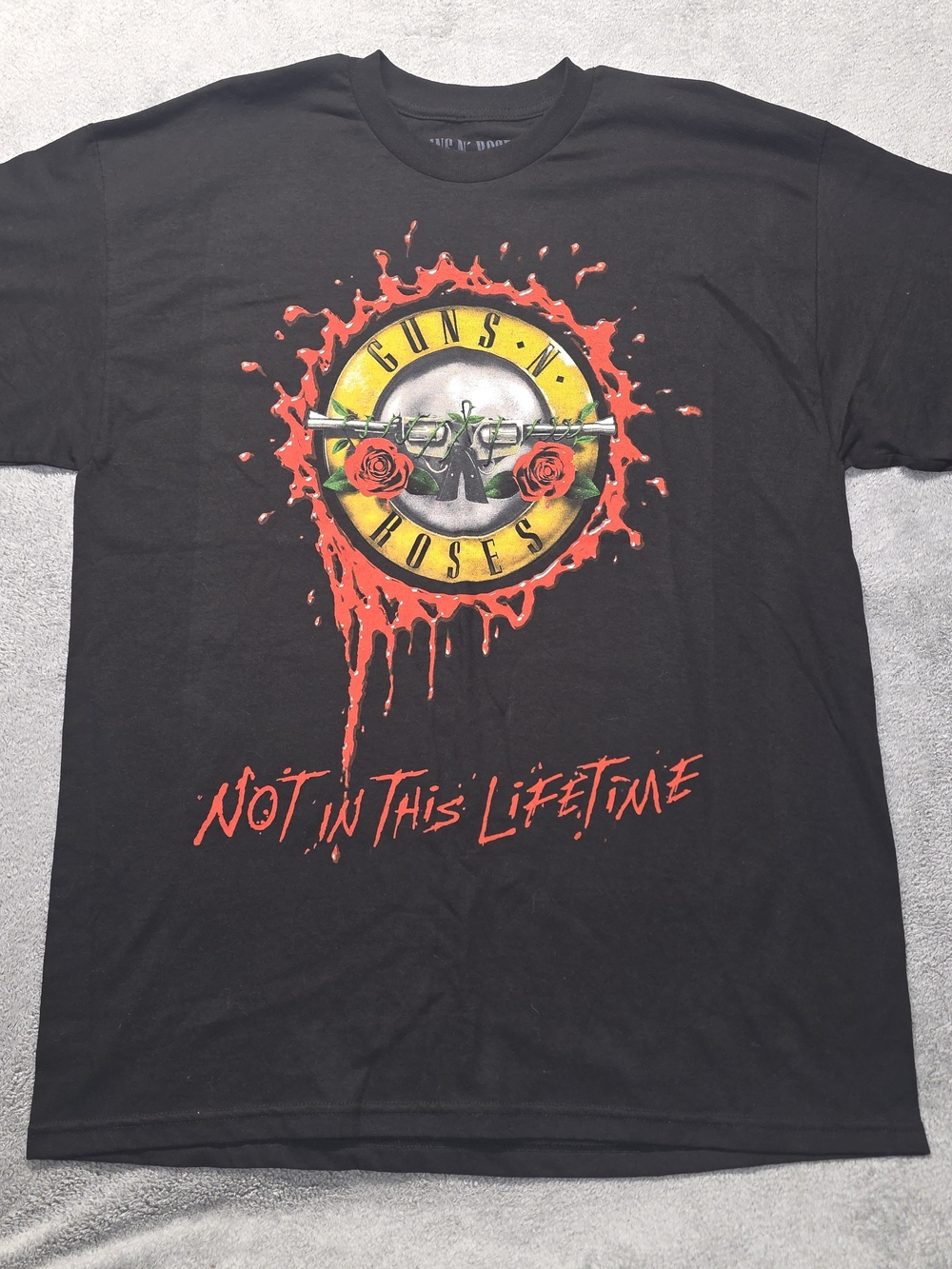 Guns N Roses 'Not In This Lifetime'  Concert Tee 2017 Nwot